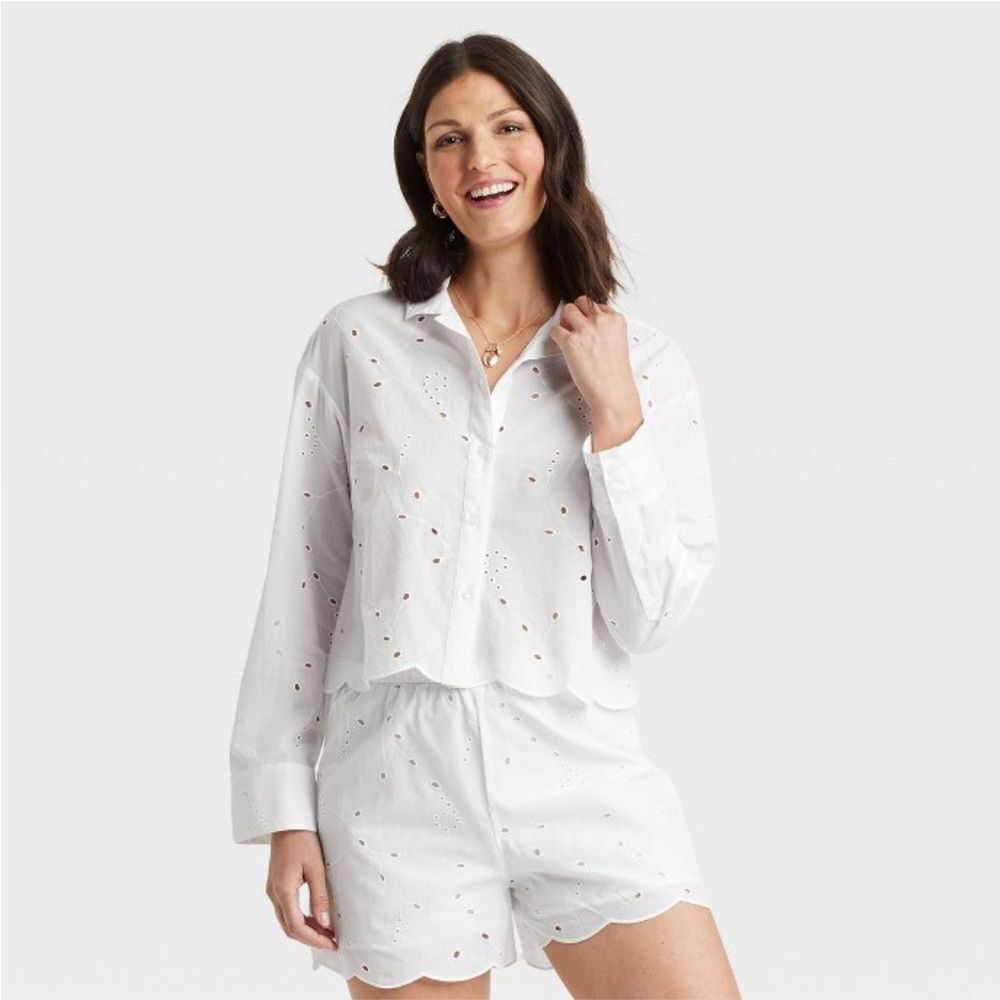 A new day Romantic 100% Cotton Eyelet Long Sleeve Button-Down Shirt - EUC